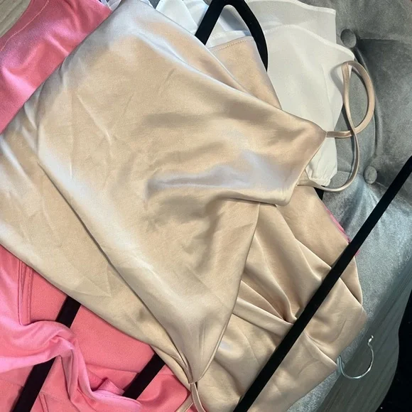 🆕 Express Gold Slip Dress - Picture 3 of 5